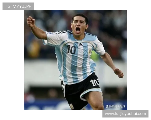 心中最强国家足球员是谁 他背后的传奇与成就解析