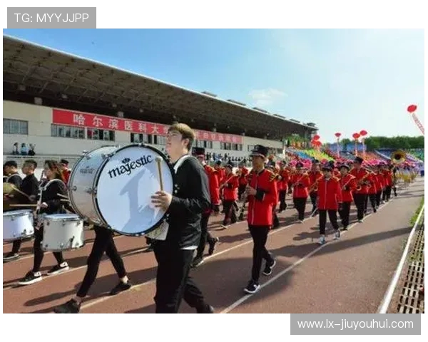 藏族足球冠军队奋勇拼搏勇夺桂冠 展现民族团结与实力风采